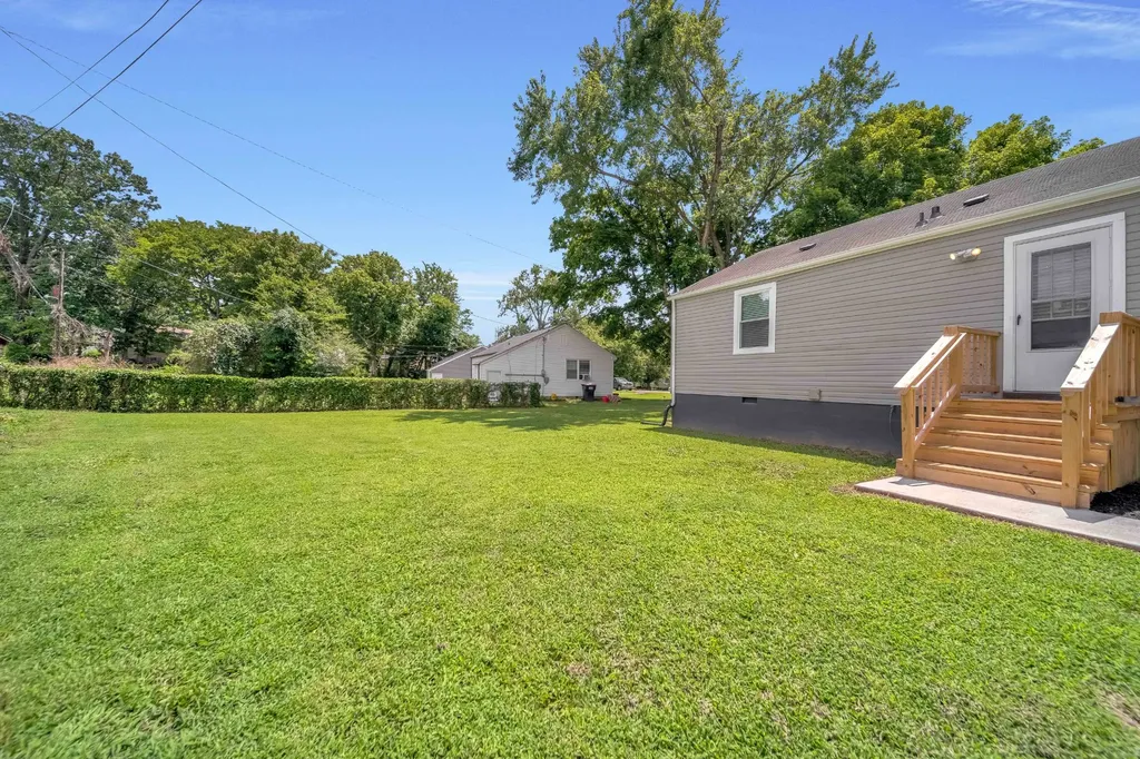 303 Park Lane Clarksville TN 37042