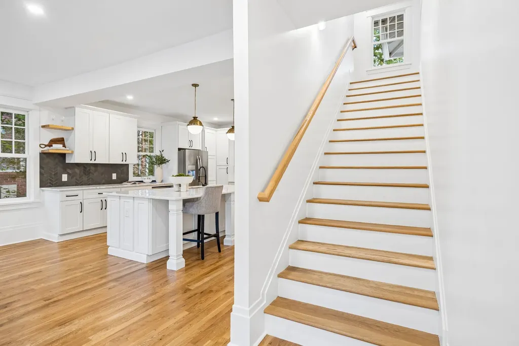 610 Russell Street Nashville TN 37206