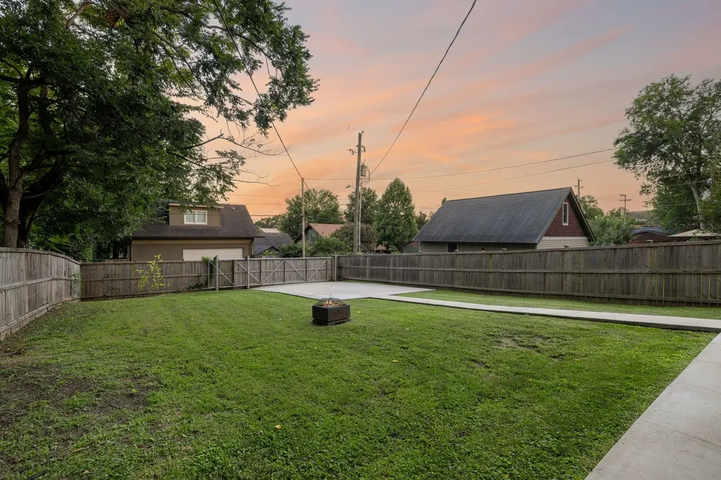 610 Russell Street Nashville TN 37206