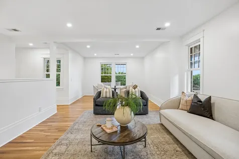 610 Russell Street Nashville TN 37206