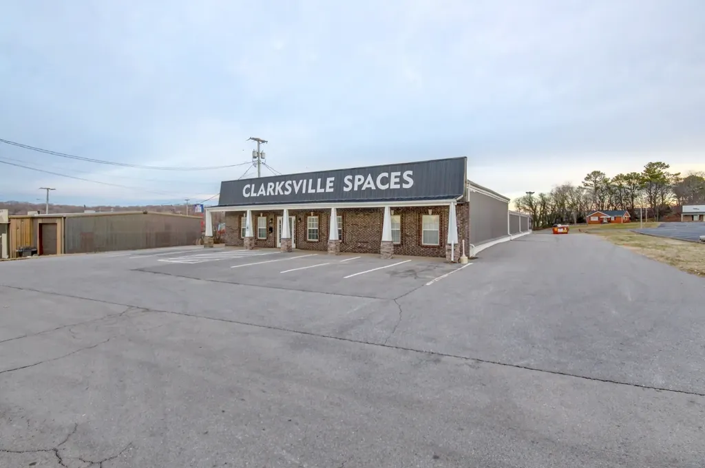 1017 S Riverside Dr Suite 241 242 Clarksville TN 37040