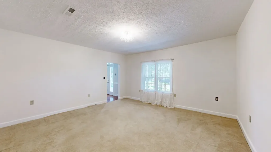 113 Yell Dr, E Wartrace TN 37183