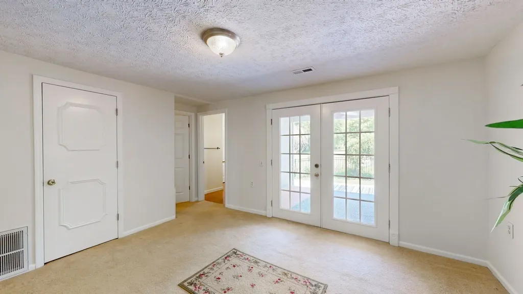 113 Yell Dr, E Wartrace TN 37183