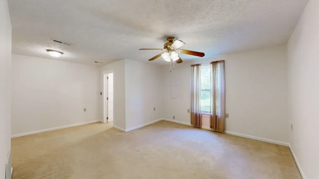 113 Yell Dr, E Wartrace TN 37183
