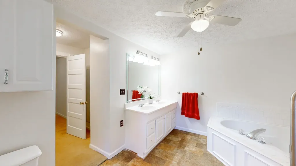 113 Yell Dr, E Wartrace TN 37183