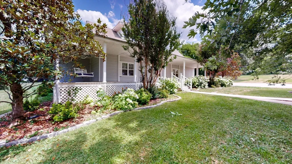 113 Yell Dr, E Wartrace TN 37183