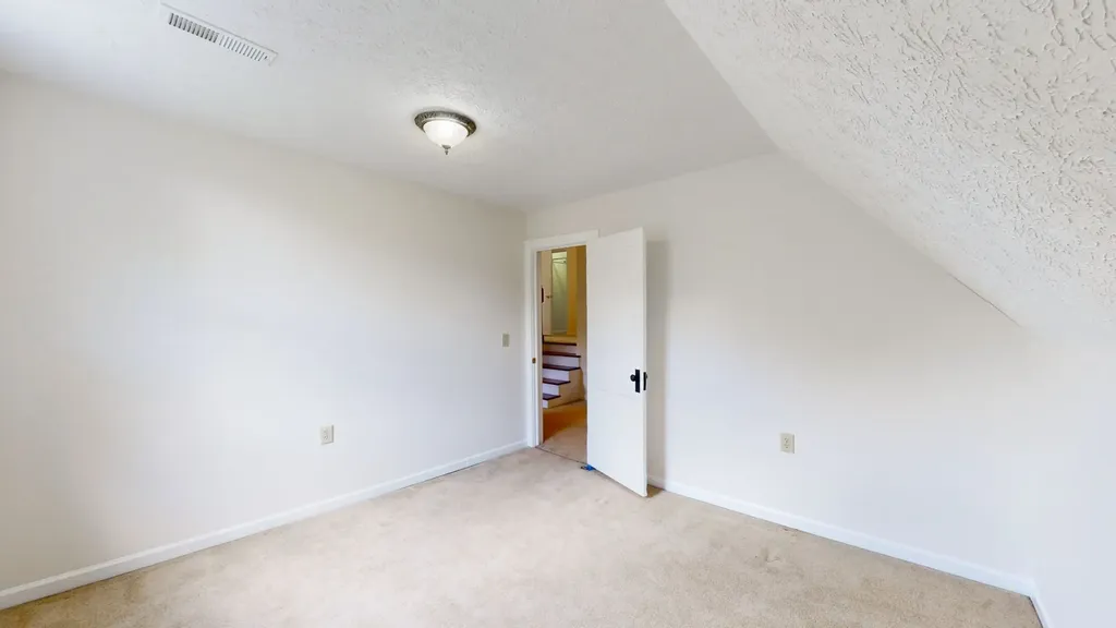 113 Yell Dr, E Wartrace TN 37183