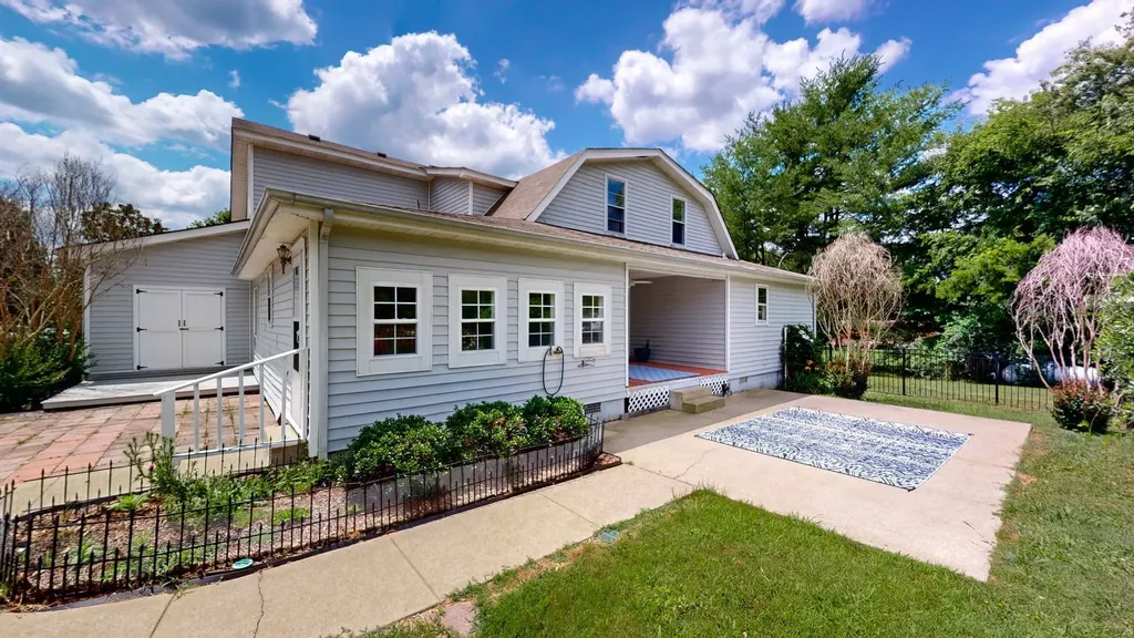113 Yell Dr, E Wartrace TN 37183