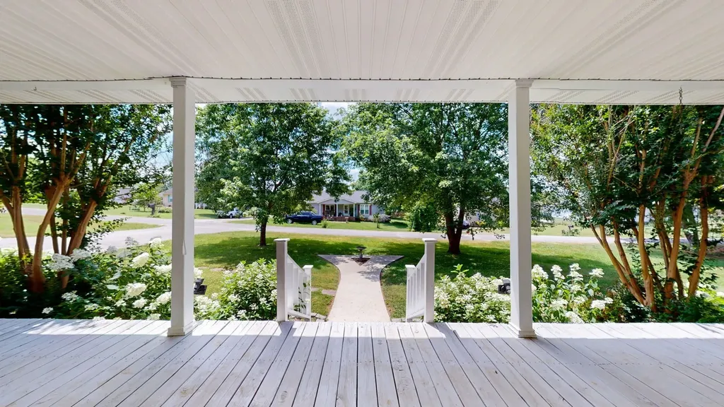 113 Yell Dr, E Wartrace TN 37183