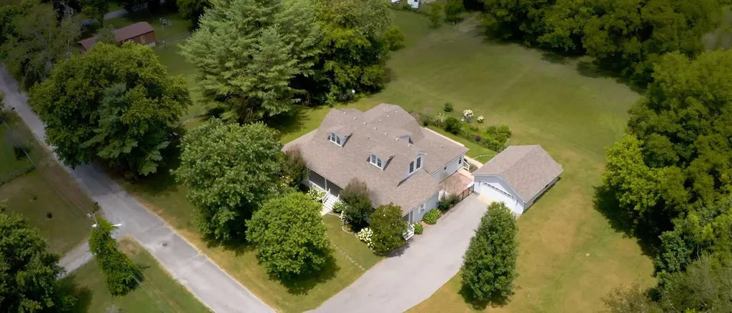 113 Yell Dr, E Wartrace TN 37183