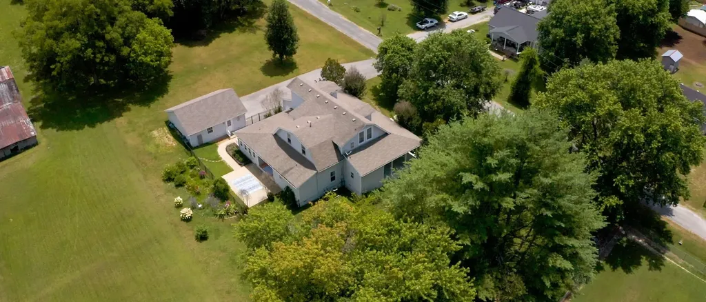 113 Yell Dr, E Wartrace TN 37183