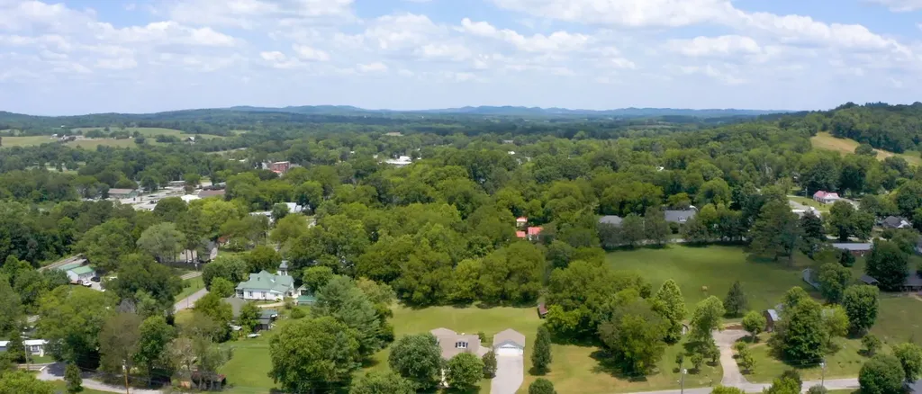 113 Yell Dr, E Wartrace TN 37183