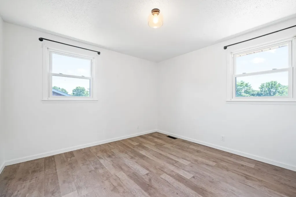 208 Aster Drive Clarksville TN 37042