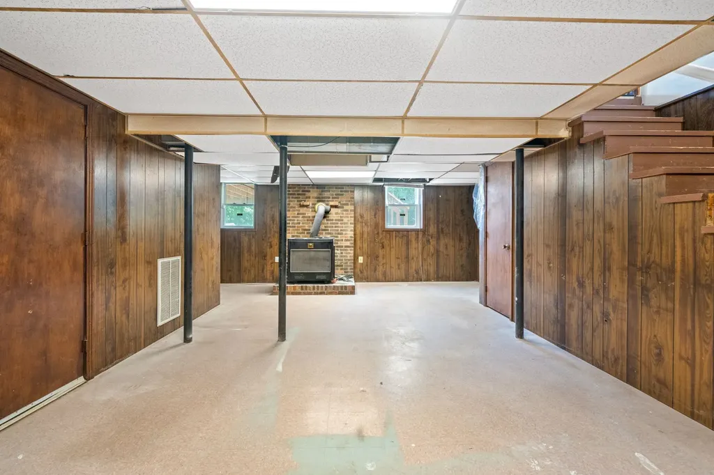 208 Aster Drive Clarksville TN 37042