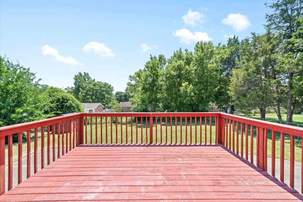 208 Aster Drive Clarksville TN 37042
