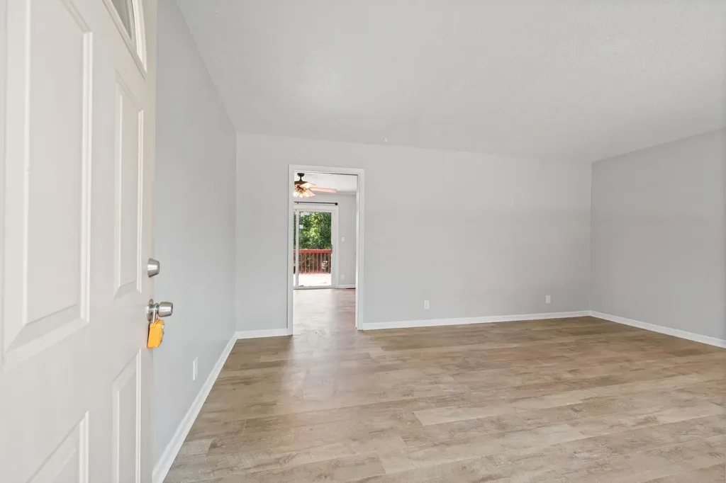 208 Aster Drive Clarksville TN 37042