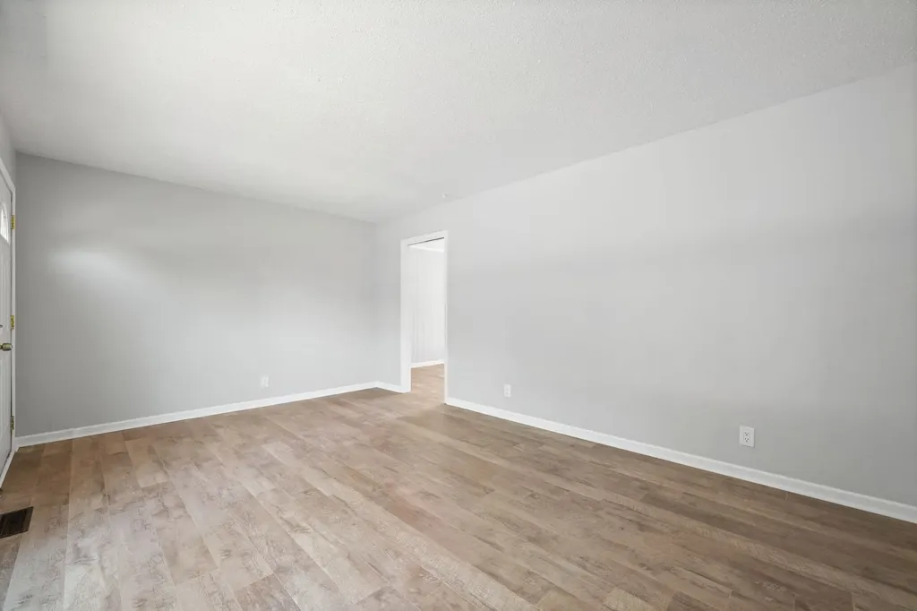 208 Aster Drive Clarksville TN 37042