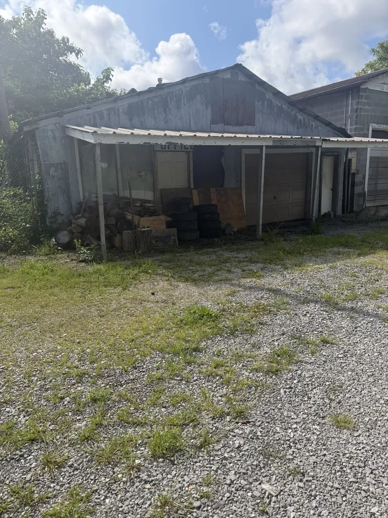 712 Fisher Avenue Smithville TN 37166