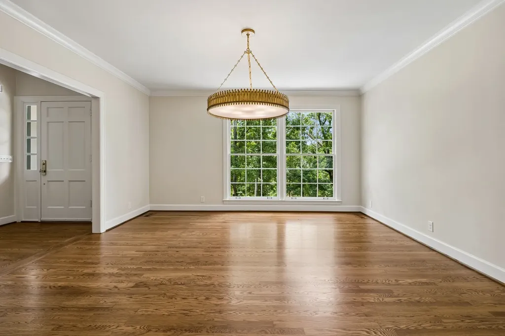 6004 Hillsboro Pike Nashville TN 37215