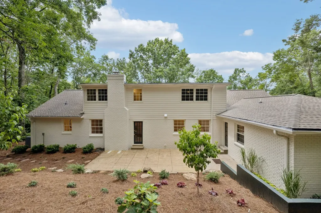 6004 Hillsboro Pike Nashville TN 37215