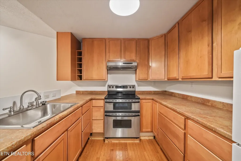 3254 Mountain Spring Way Knoxville TN 37917