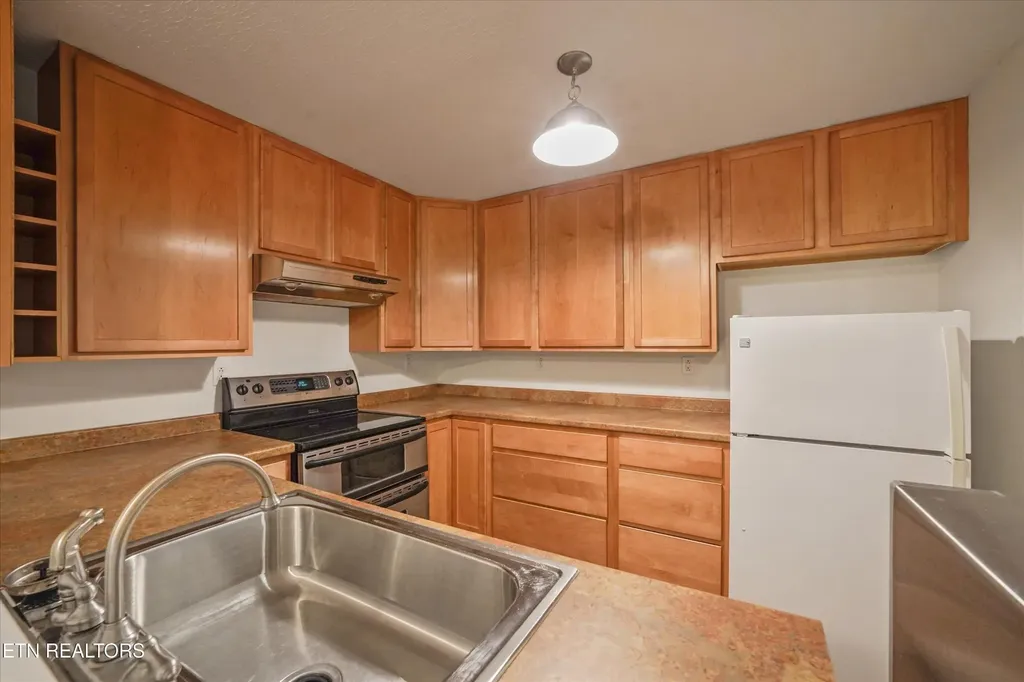 3254 Mountain Spring Way Knoxville TN 37917
