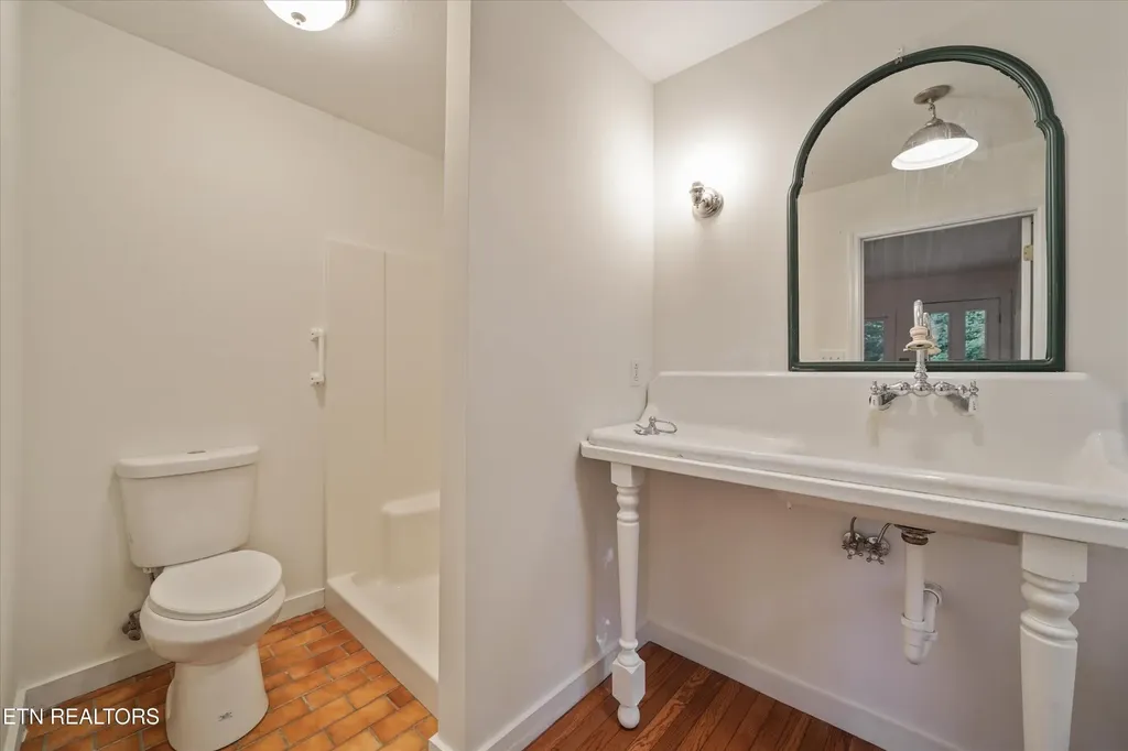 3254 Mountain Spring Way Knoxville TN 37917