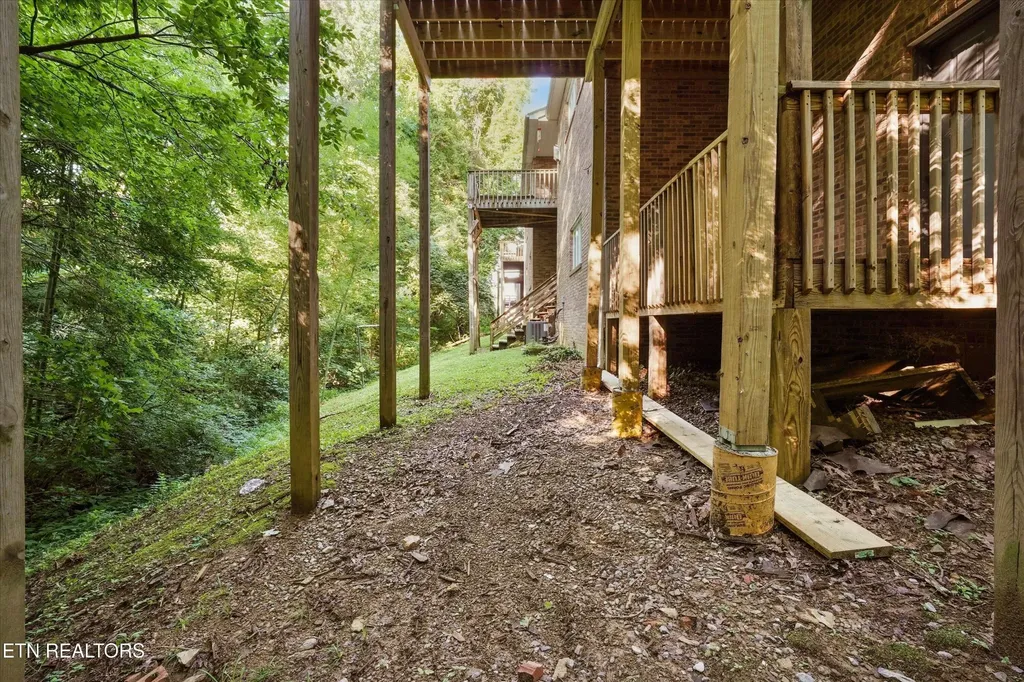 3254 Mountain Spring Way Knoxville TN 37917