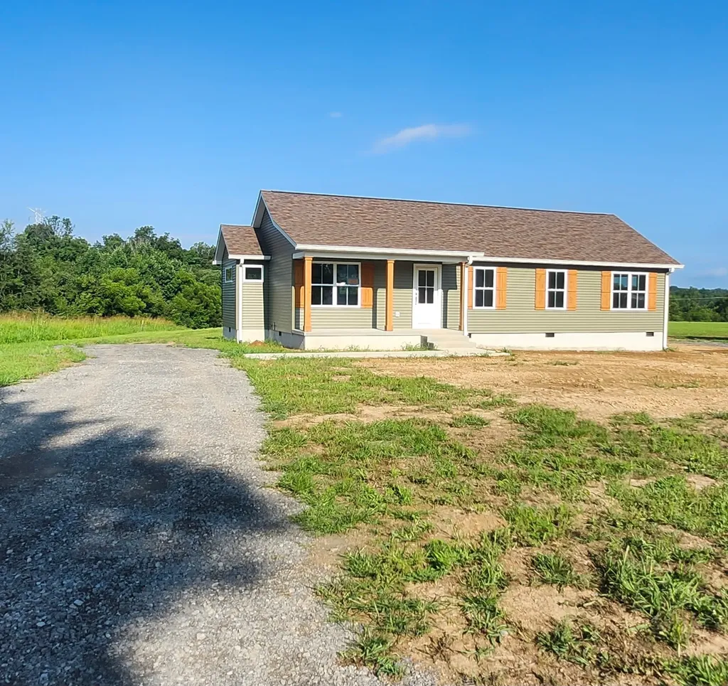 291 Oakmere Lane Lafayette TN 37083