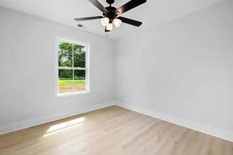291 Oakmere Lane Lafayette TN 37083