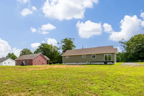 291 Oakmere Lane Lafayette TN 37083
