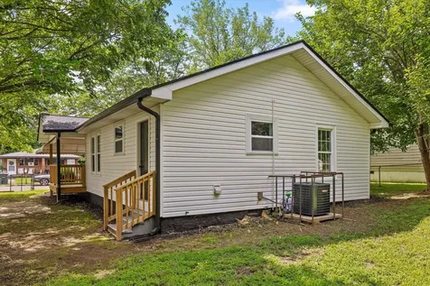 1009 N Hawthorne Street Chattanooga TN 37406