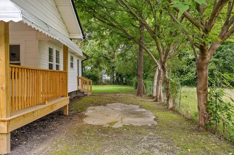1009 N Hawthorne Street Chattanooga TN 37406