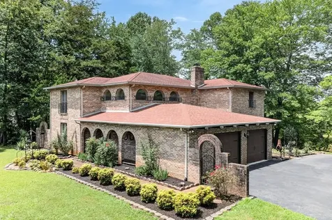 1738 Heathrow Drive Cookeville TN 38506