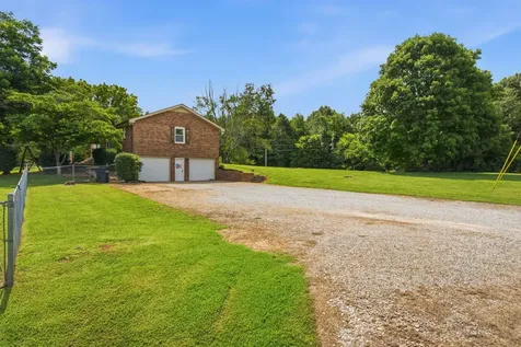 5606 Hopewell Road Springfield TN 37172