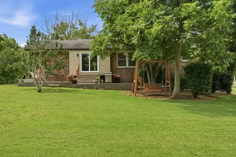 5606 Hopewell Road Springfield TN 37172