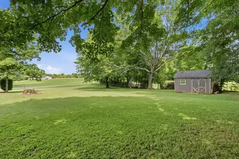 5606 Hopewell Road Springfield TN 37172