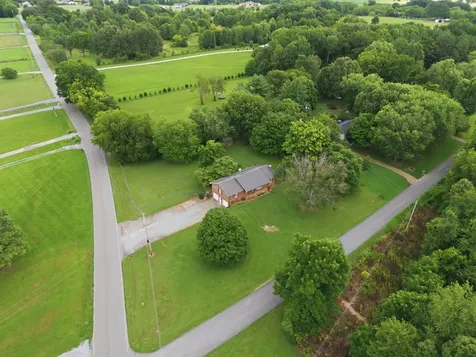5606 Hopewell Road Springfield TN 37172