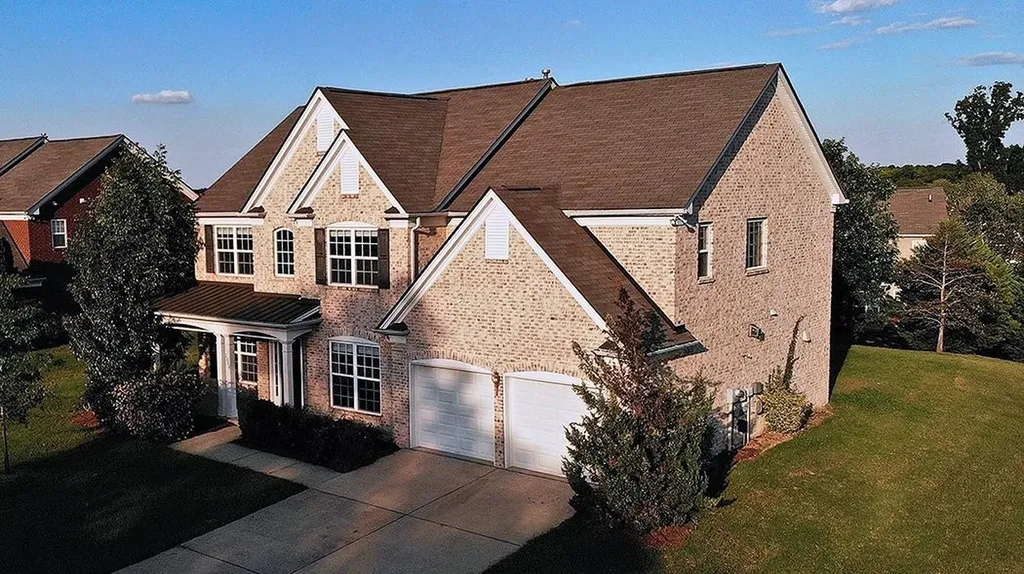 2004 Universe Court Nolensville TN 37135