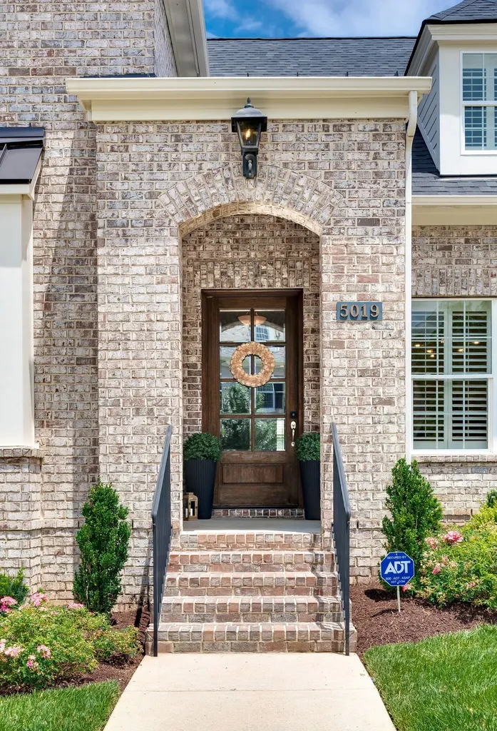 5019 Farmhouse Drive Franklin TN 37067