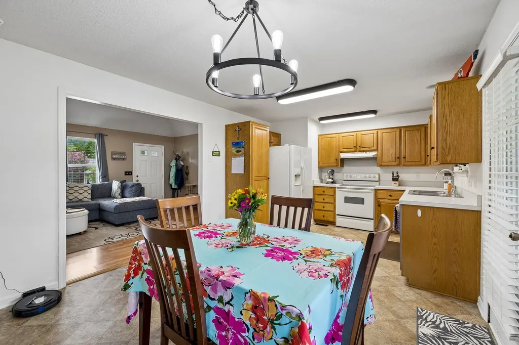 2029 Patricia Drive Greenbrier TN 37073