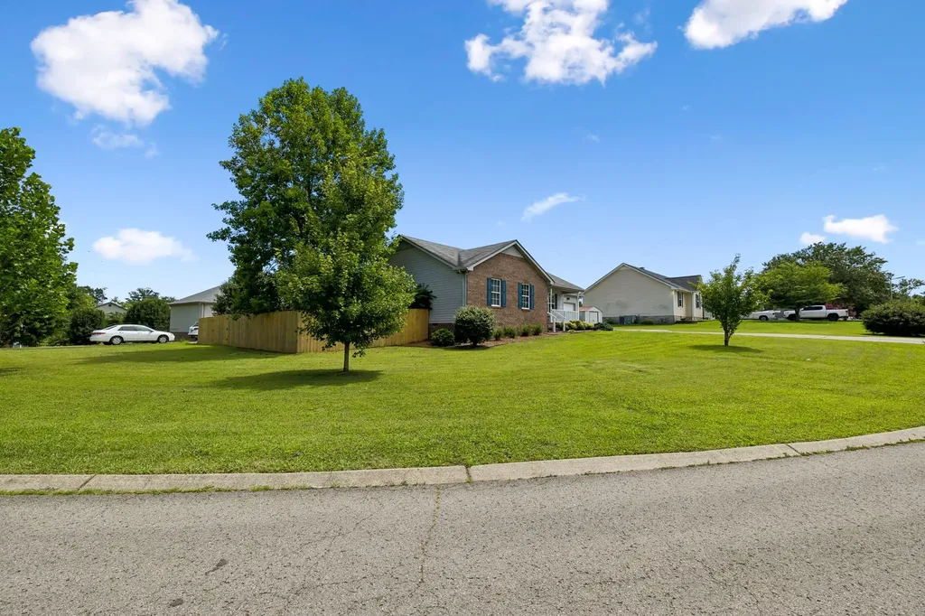 2029 Patricia Drive Greenbrier TN 37073