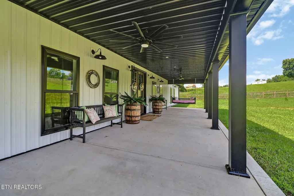 2175 N Lick Creek Road Byrdstown TN 38549
