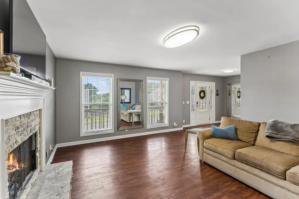107 Camden Ct, N Hendersonville TN 37075