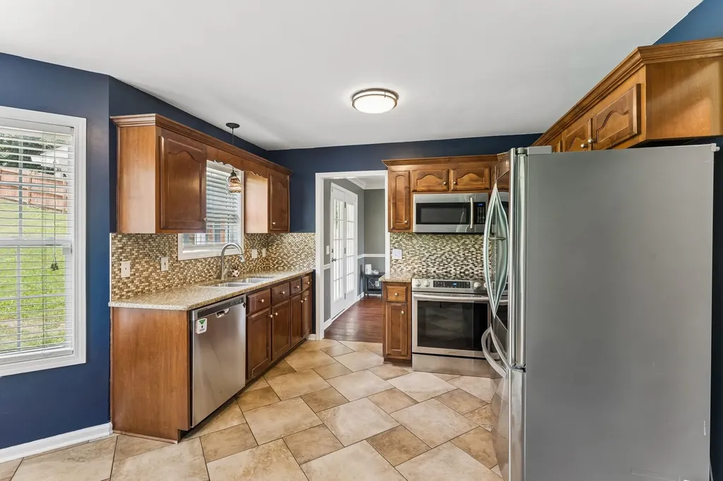 107 Camden Ct, N Hendersonville TN 37075