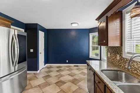 107 Camden Ct, N Hendersonville TN 37075