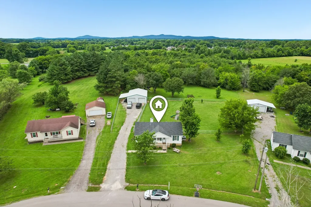 109 Eagle Creek Christiana TN 37037