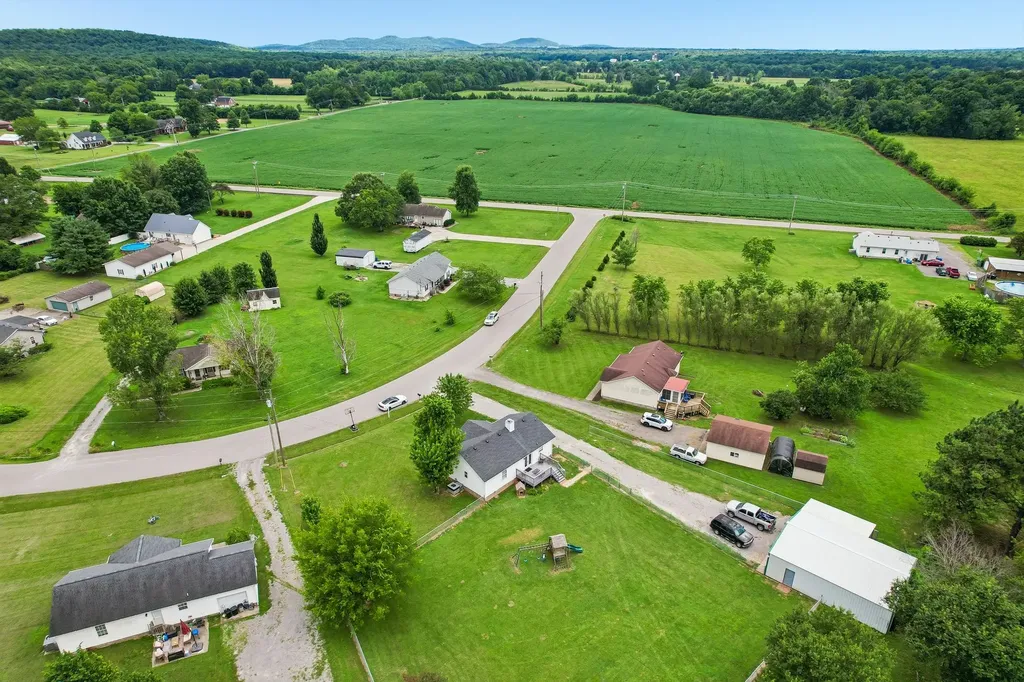 109 Eagle Creek Christiana TN 37037