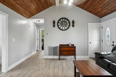 109 Eagle Creek Christiana TN 37037