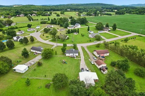 109 Eagle Creek Christiana TN 37037